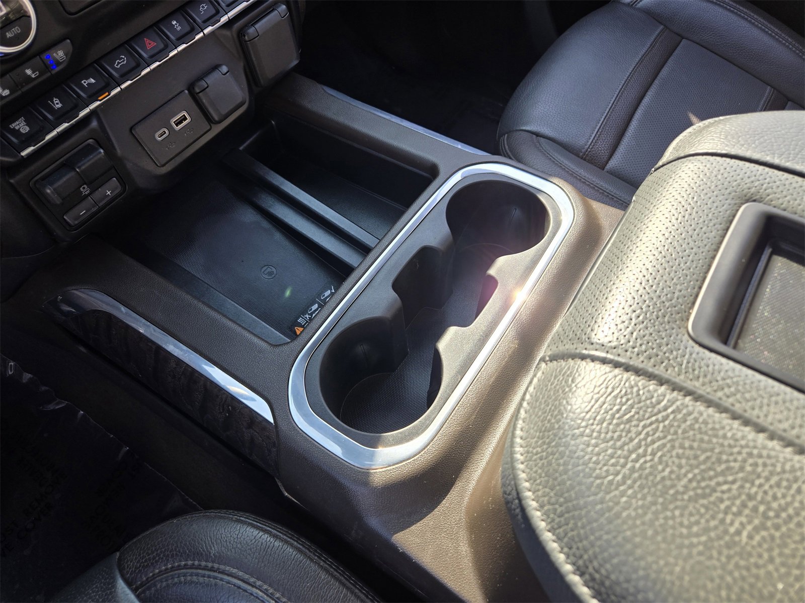 Used 2022 GMC Sierra 3500 Denali image 16