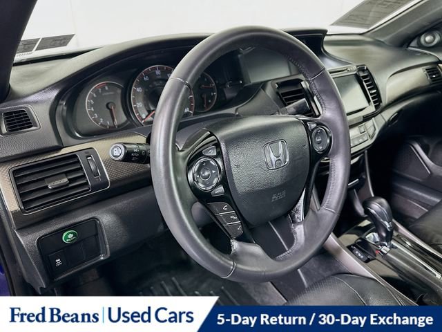 Used 2017 Honda Accord EX-L image 10