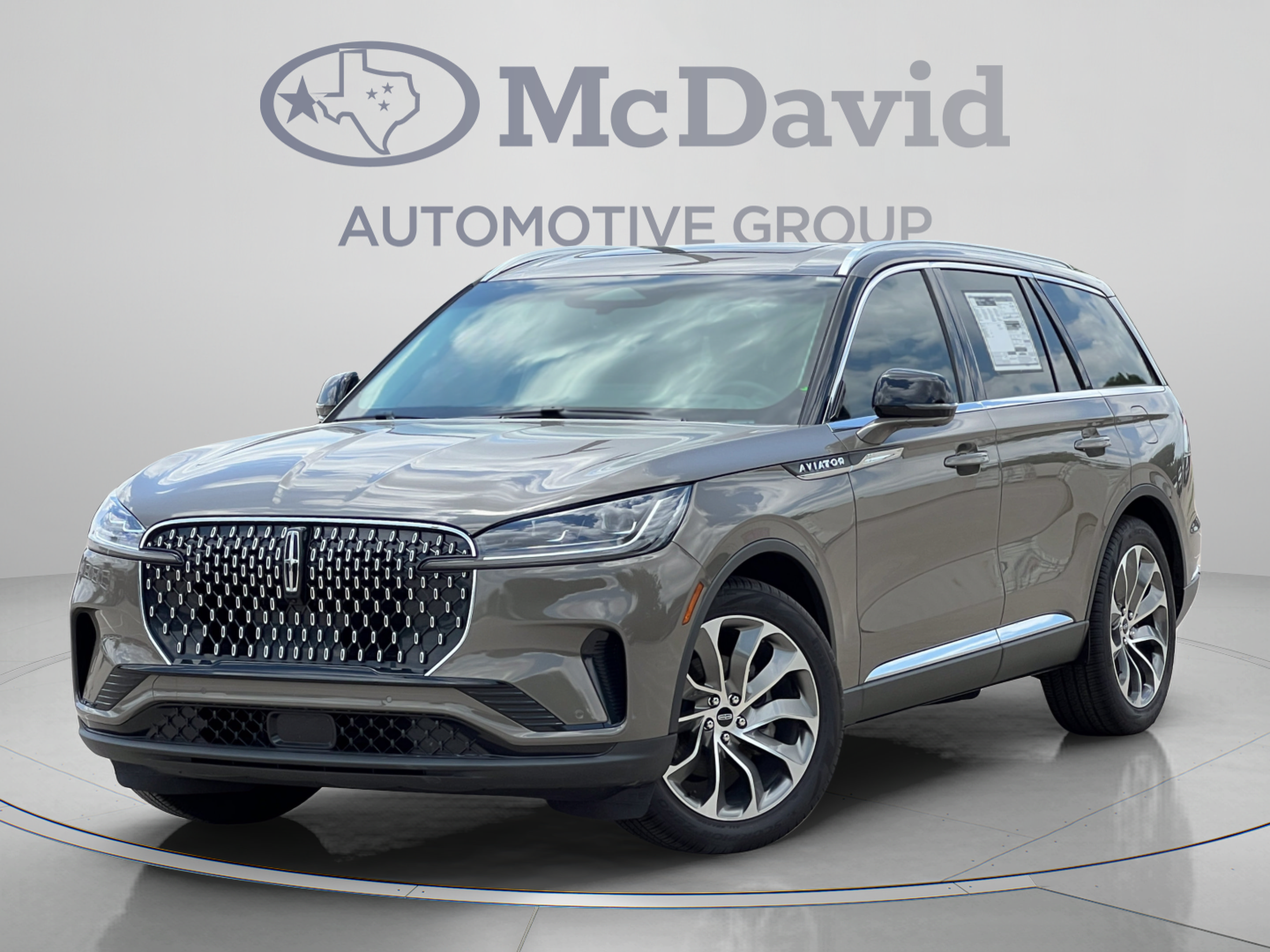 New 2025 Lincoln Aviator Reserve w/ Illumination Package RWD image 2