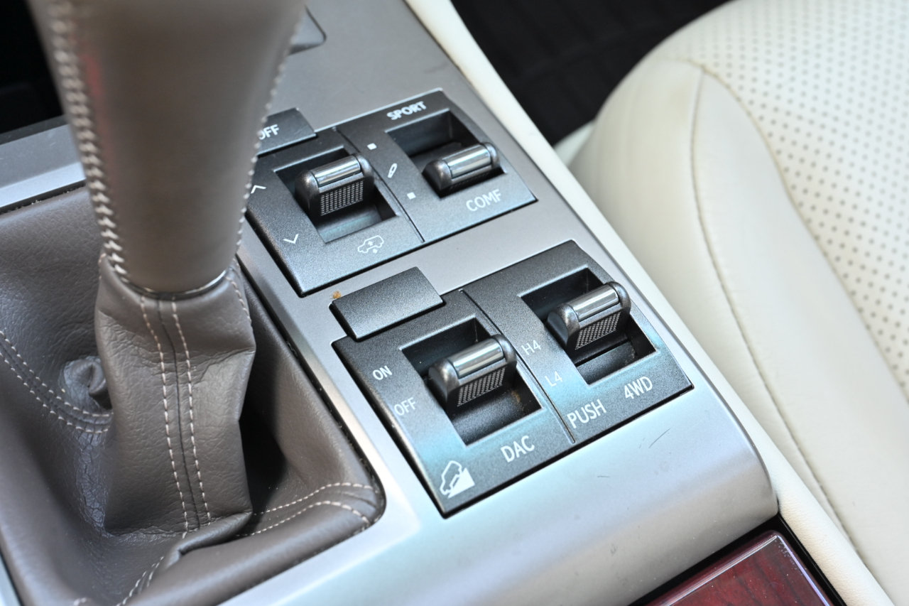 Used 2012 Lexus GX 460 Premium AWD/4WD image 42