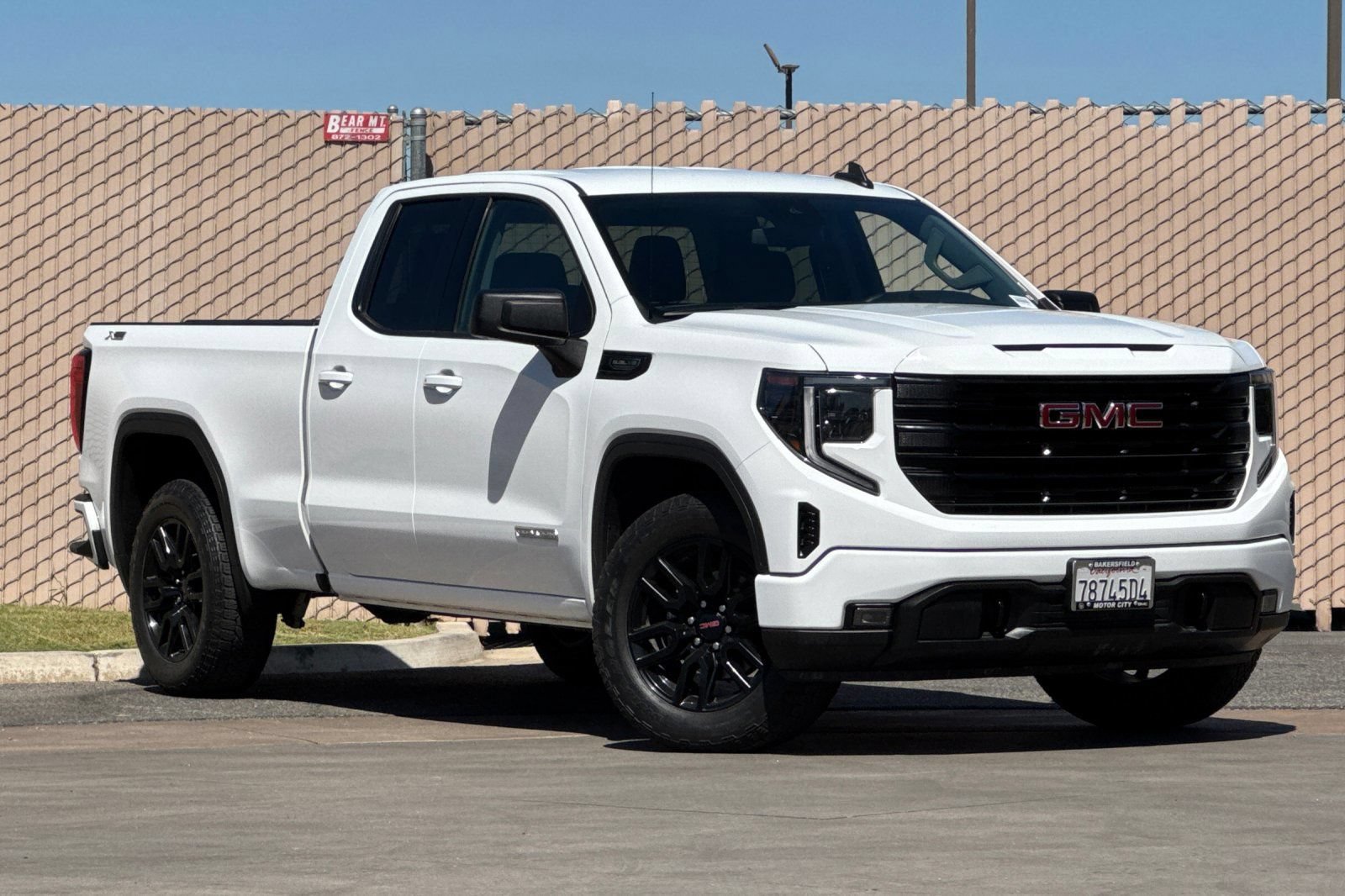 Certified 2023 GMC Sierra 1500 Elevation w/ X31 Off-Road Package AWD/4WD image 2