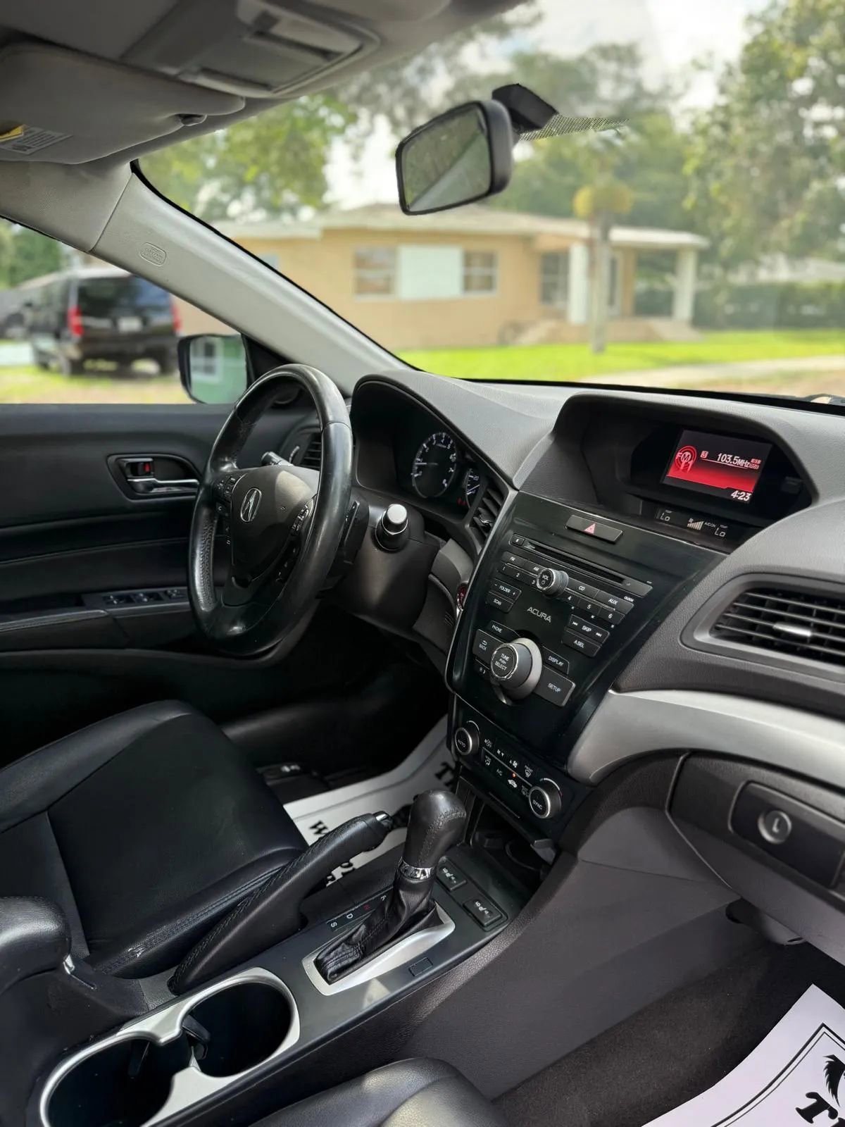 Used 2017 Acura ILX FWD image 14