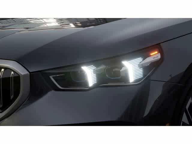 Used 2026 BMW 530i xDrive AWD/4WD image 6