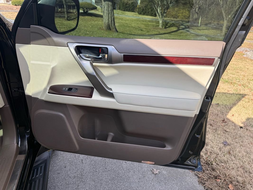 Used 2017 Lexus GX 460 Luxury image 35