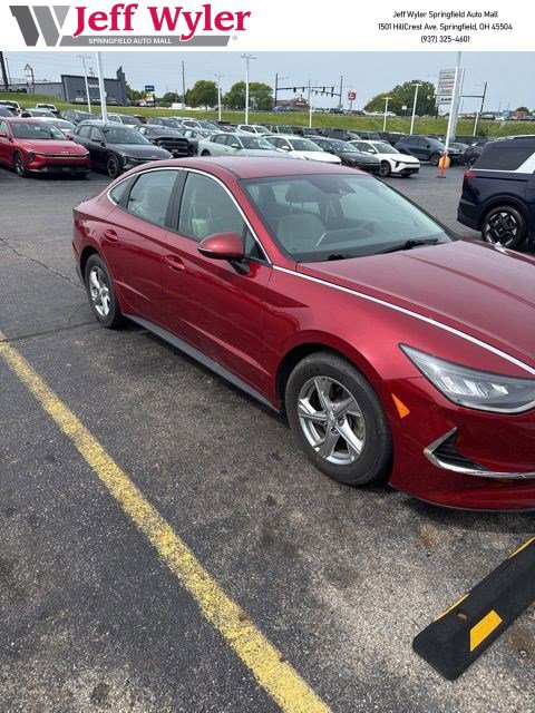 Used 2023 Hyundai Sonata SE w/ Cargo Package FWD image 1