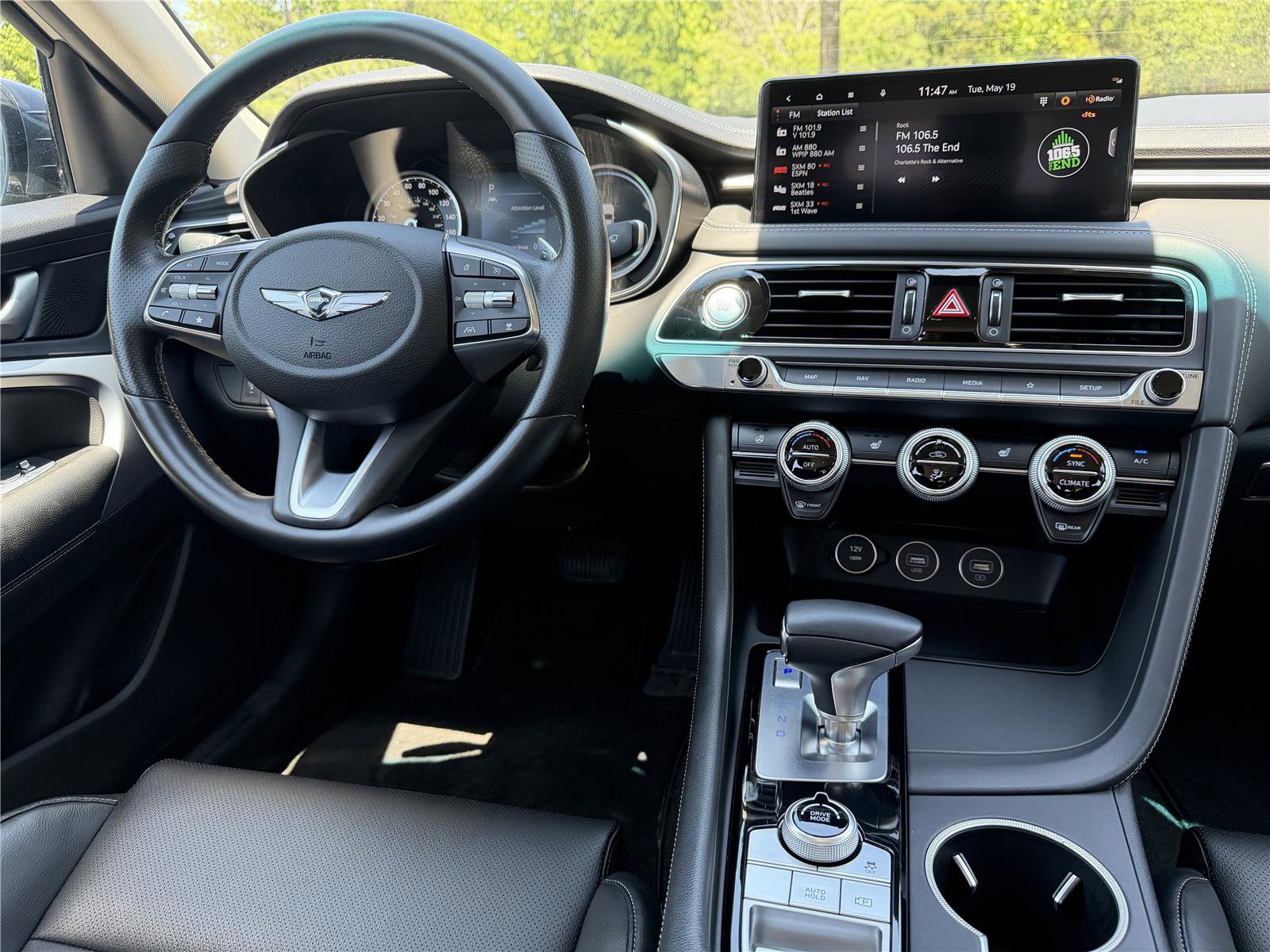Used 2023 Genesis G70 2.0T AWD/4WD image 3