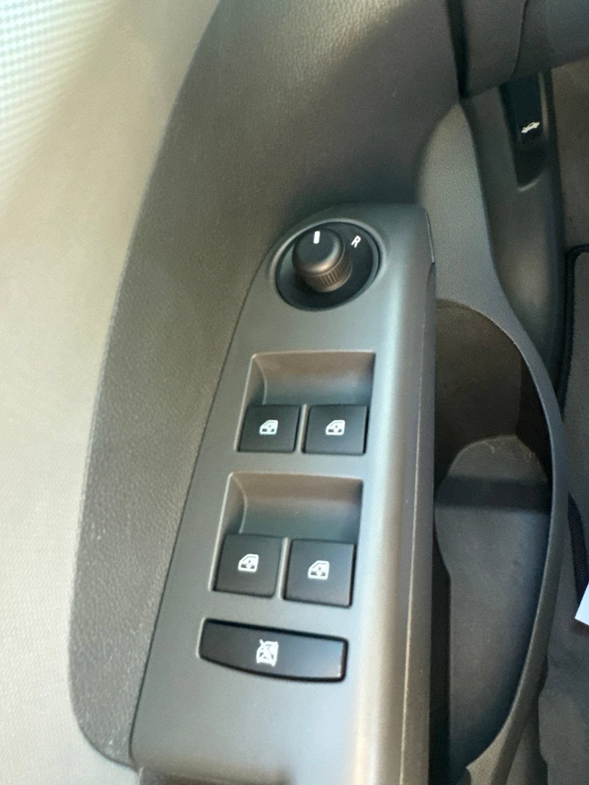 Used 2015 Chevrolet Sonic LT FWD image 20
