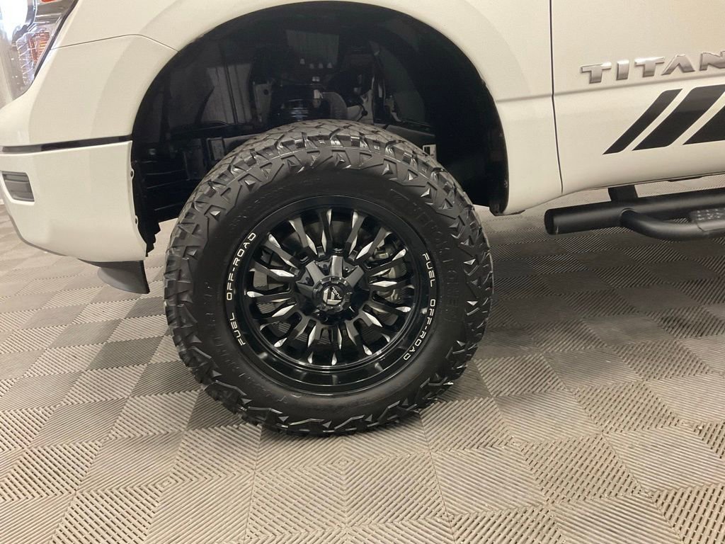 Used 2023 Nissan Titan SV w/ Accessory Utility Package image 9