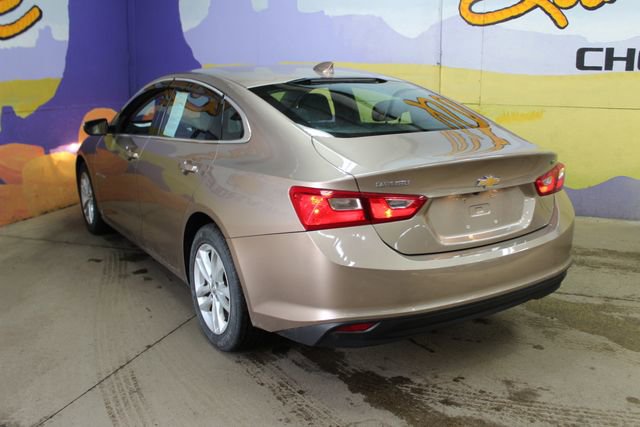 Used 2018 Chevrolet Malibu LT image 6