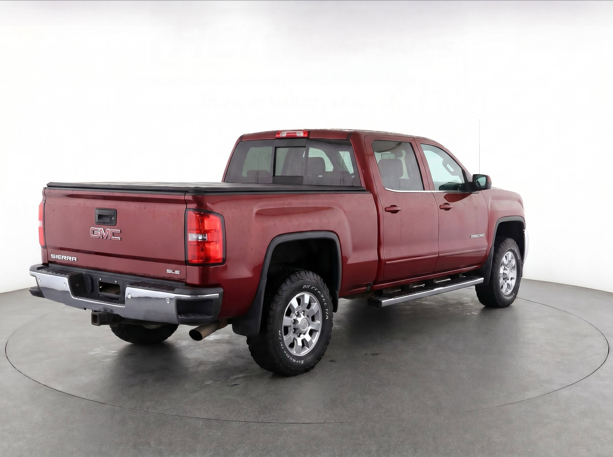Used 2015 GMC Sierra 2500 SLE w/ SLE Preferred Package AWD/4WD image 8