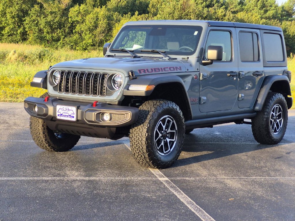 Used 2026 Jeep Wrangler Unlimited Rubicon AWD/4WD image 3