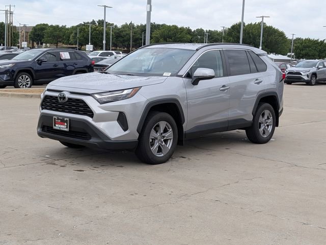 Used 2024 Toyota RAV4 XLE w/ Convenience Package FWD image 10