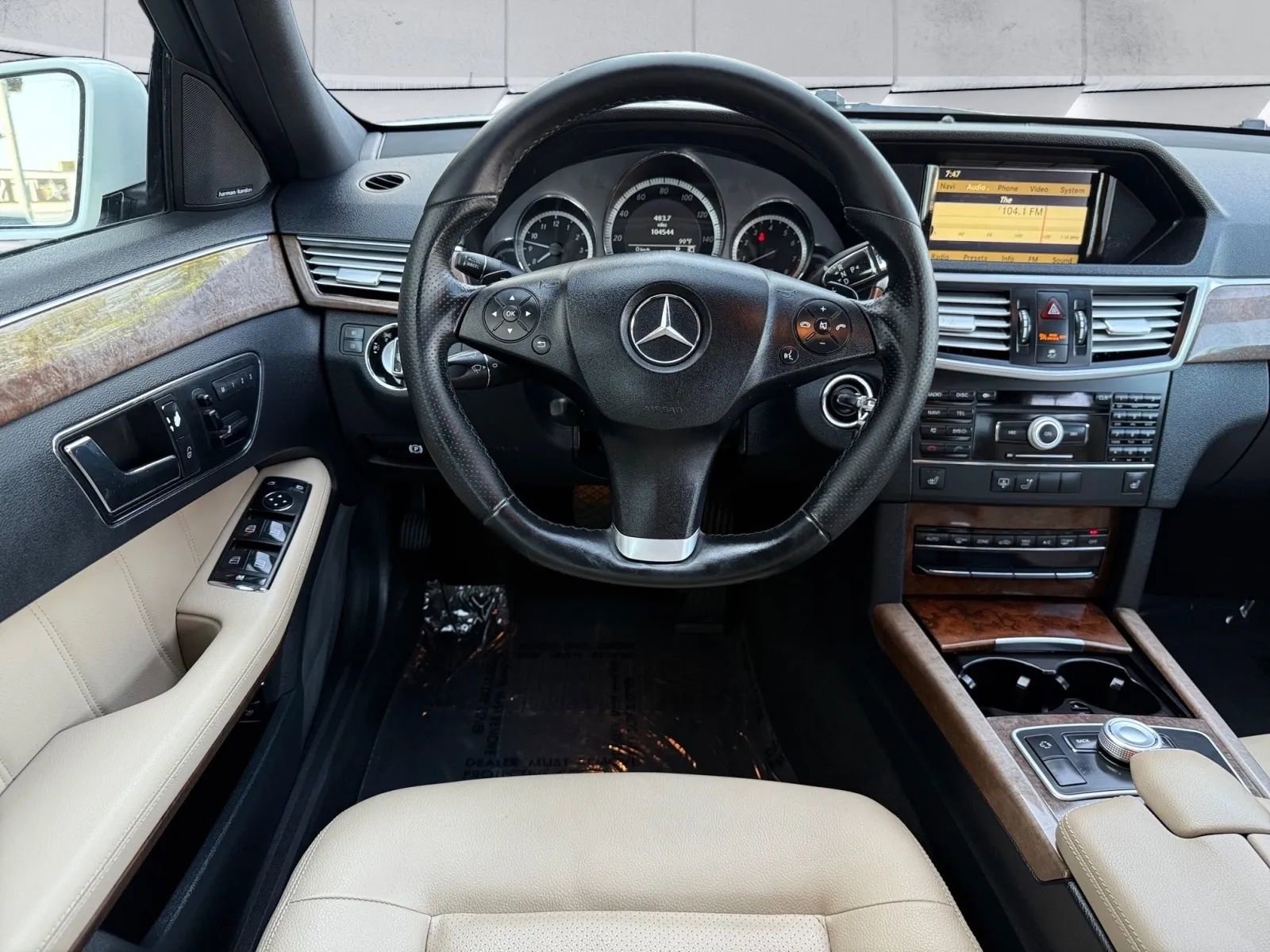 Used 2010 Mercedes-Benz E 350 Sedan image 11