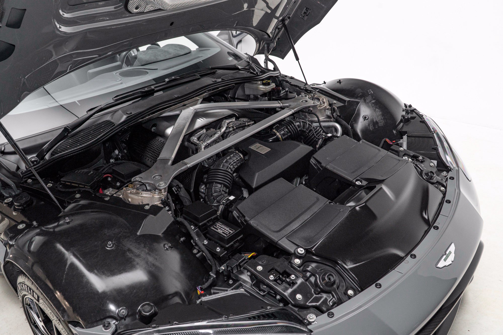 Used 2020 Aston Martin V8 Vantage AMR RWD image 67