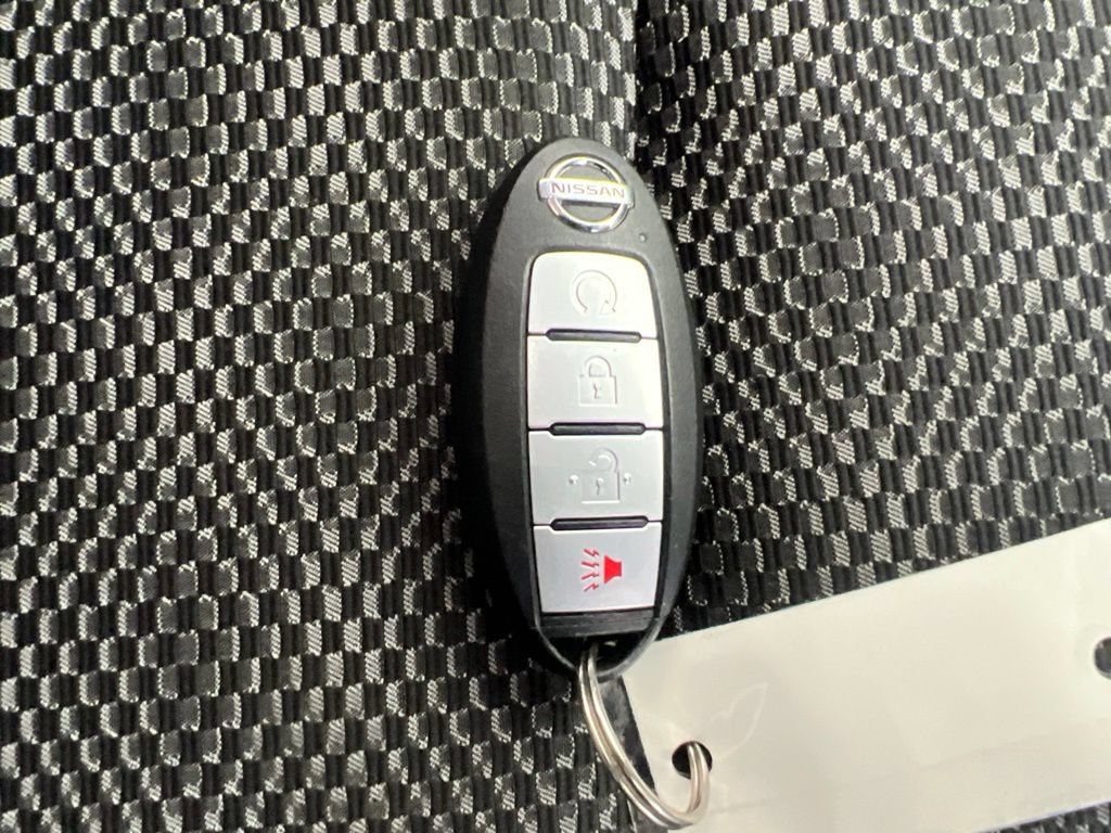 Used 2022 Nissan Rogue Sport SV AWD/4WD image 26