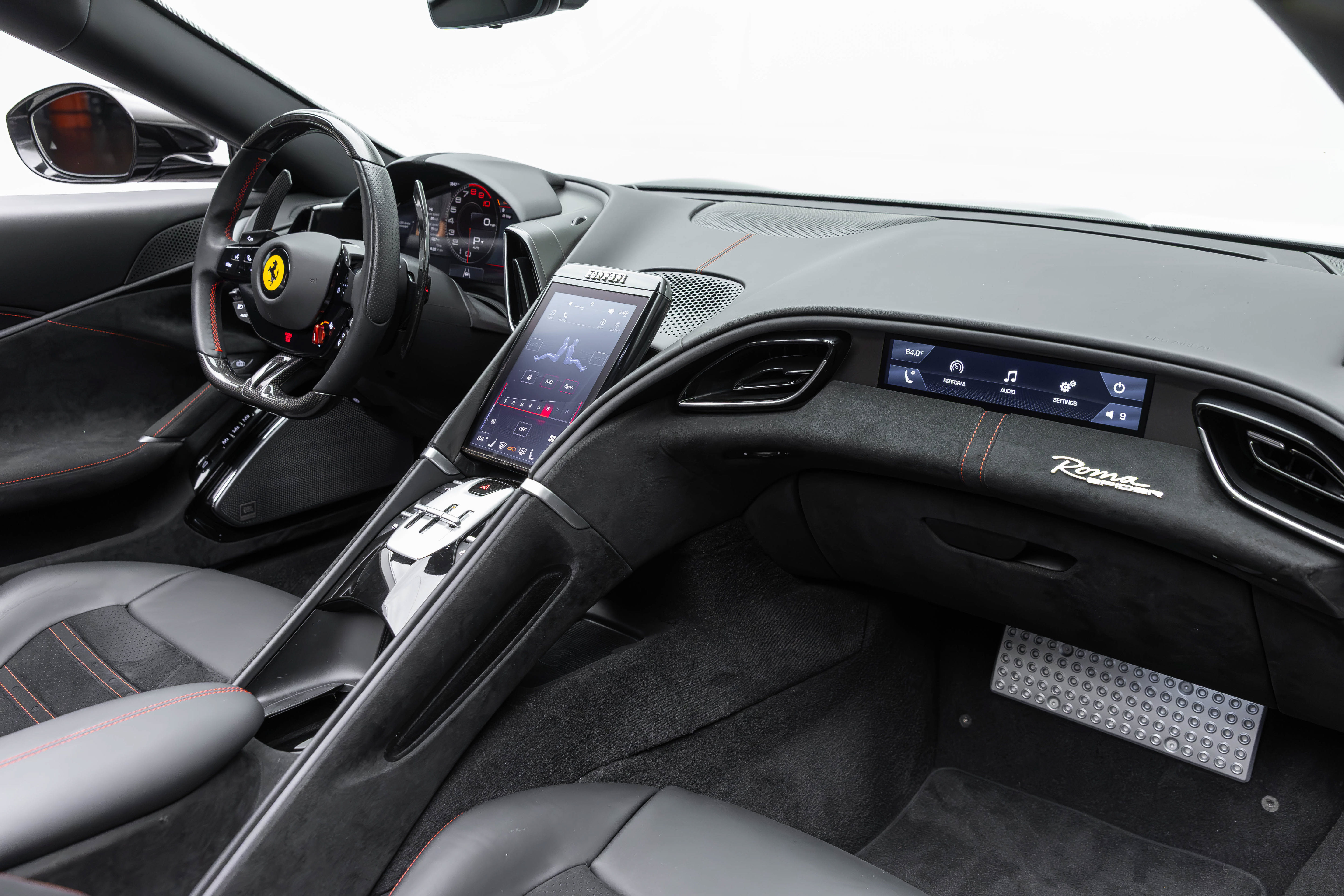 Certified 2025 Ferrari Roma Spider RWD image 23