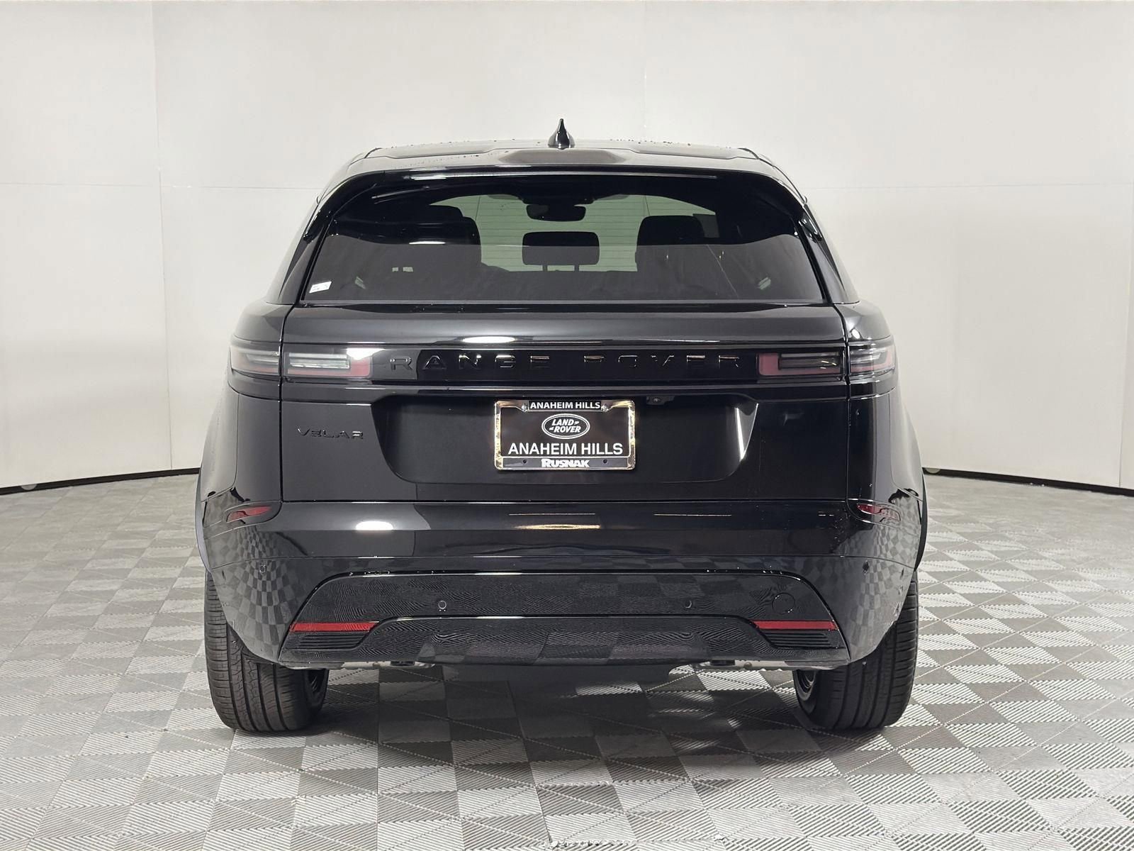 New 2026 Land Rover Range Rover Velar Dynamic SE image 4