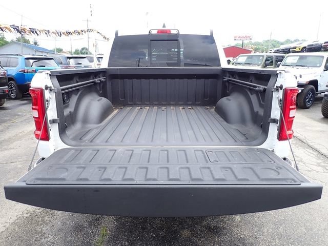 Used 2025 RAM 1500 Laramie AWD/4WD image 7