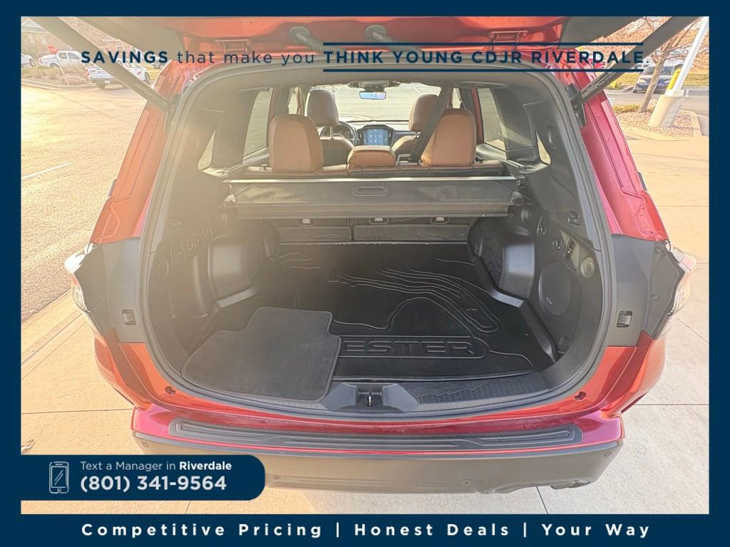 Used 2025 Subaru Forester Touring w/ Popular Package - Touring image 9