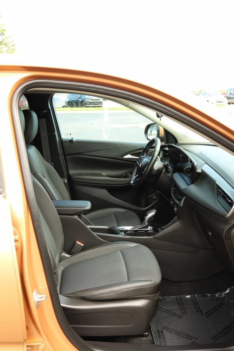 Used 2025 Buick Encore GX Preferred w/ Advanced Technology Package AWD/4WD image 47