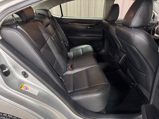 Used 2014 Lexus ES 350 w/ Luxury Package FWD image 12