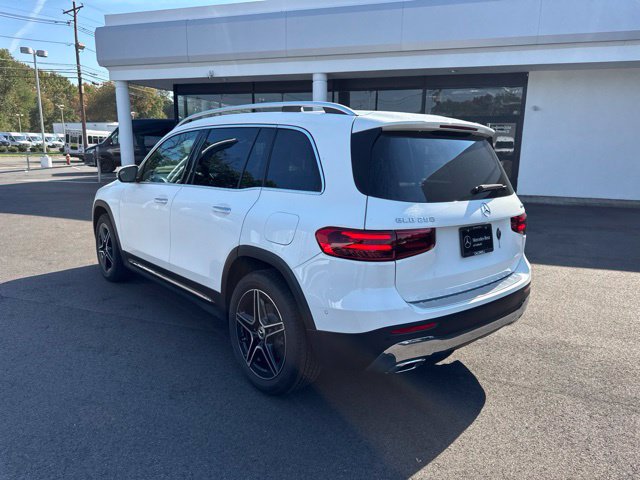 Used 2026 Mercedes-Benz GLB 250 4MATIC image 3