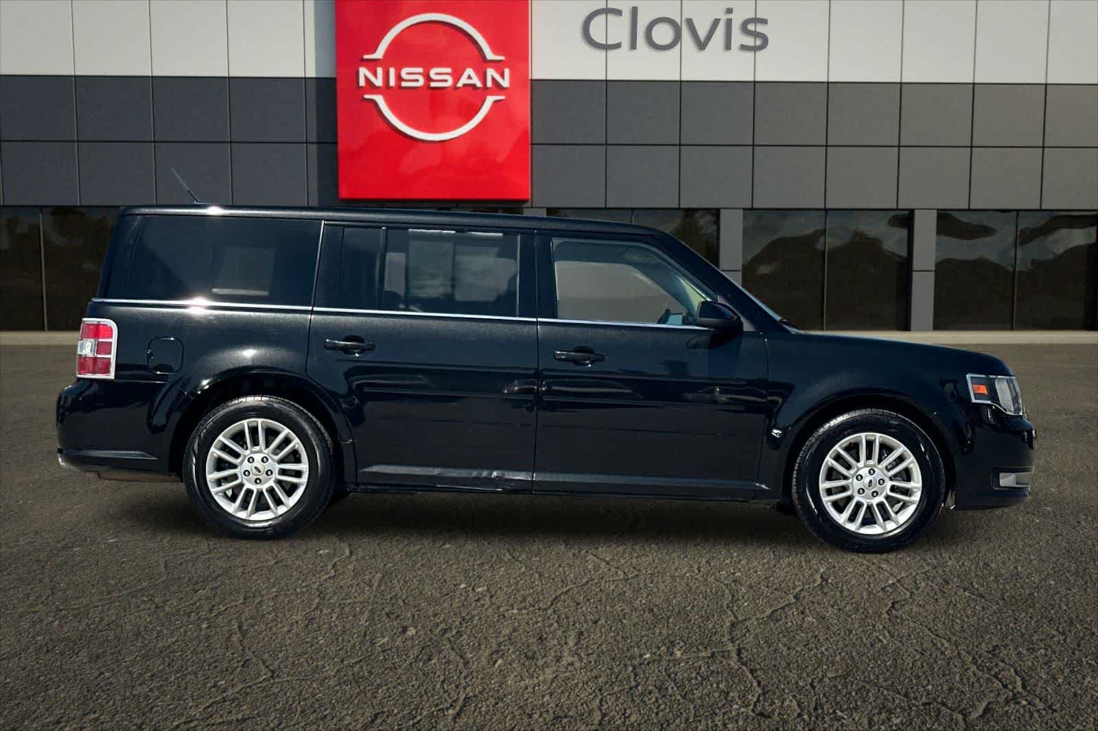 Used 2014 Ford Flex SEL w/ Equipment Group 202A FWD image 9