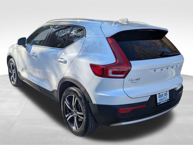 Certified 2023 Volvo XC40 B5 Plus image 6
