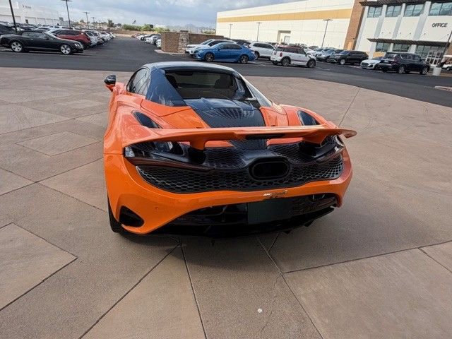 Used 2025 McLaren 750S Spider RWD image 8