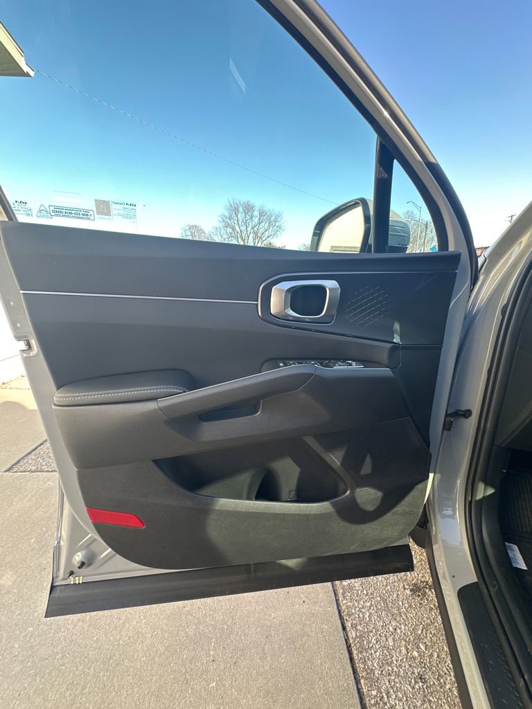 New 2026 Kia Sorento S image 10