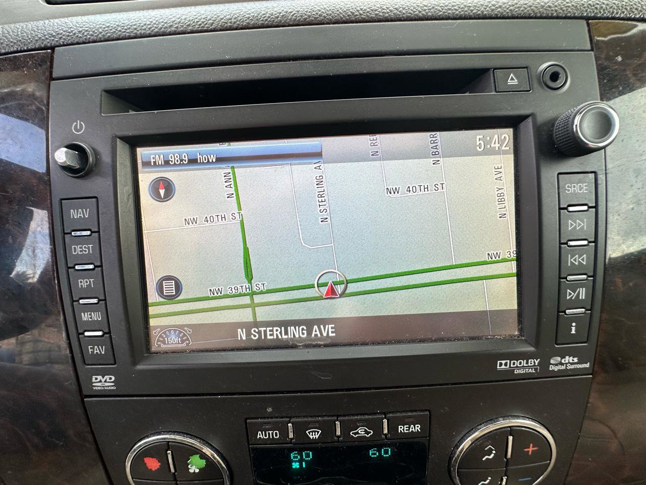 Used 2014 GMC Yukon XL Denali image 16