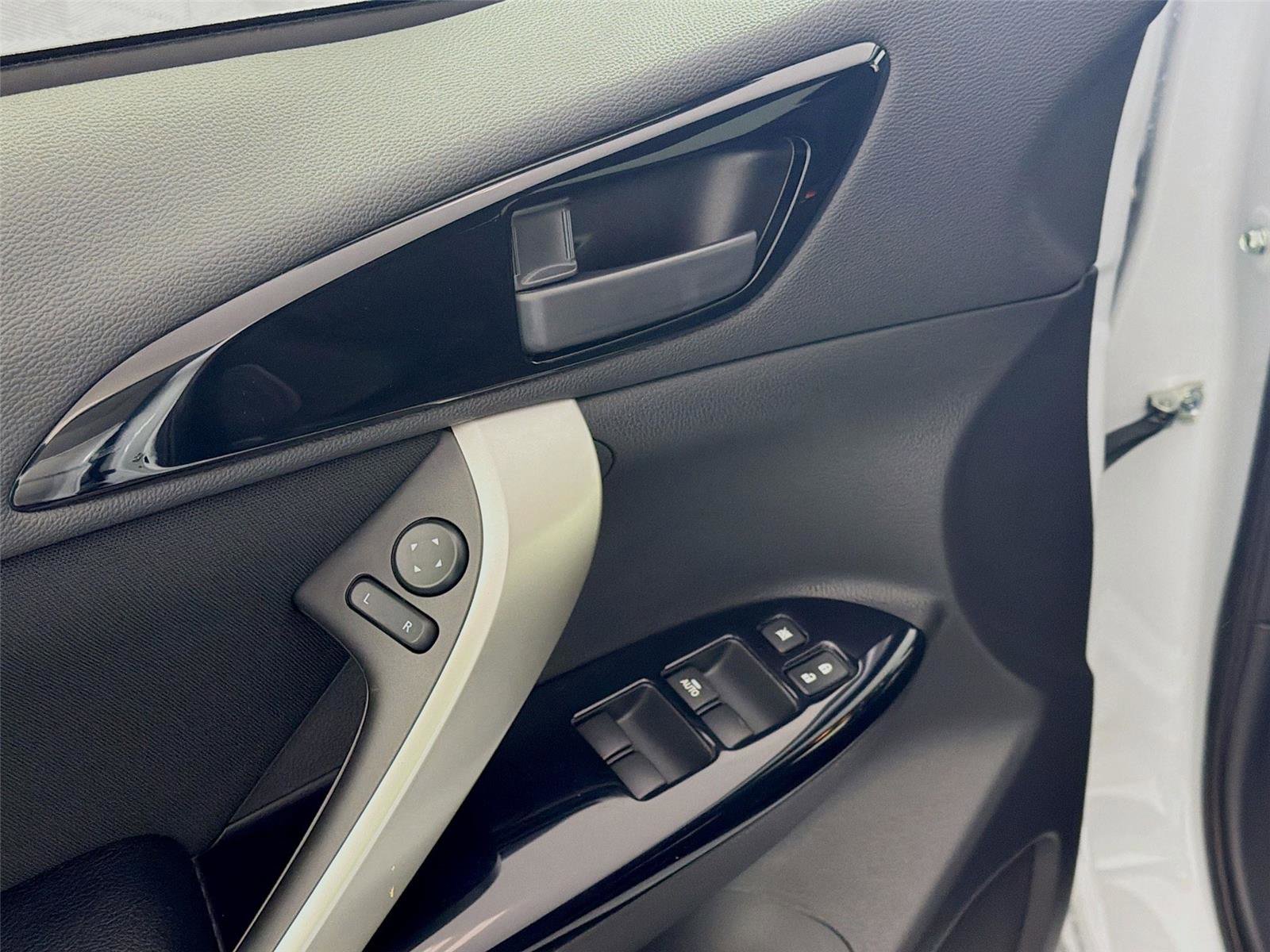 New 2026 Mitsubishi Eclipse Cross LE image 18