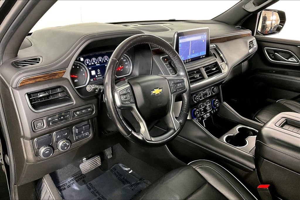 Used 2021 Chevrolet Tahoe Premier w/ Premium Package image 13