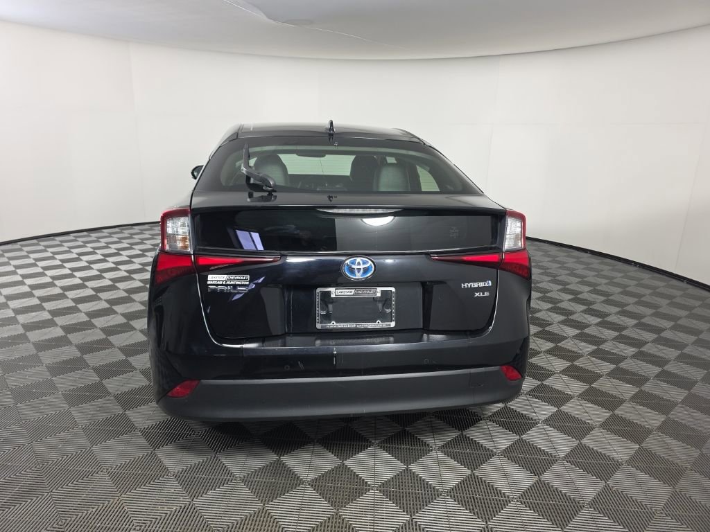 Used 2019 Toyota Prius XLE image 4