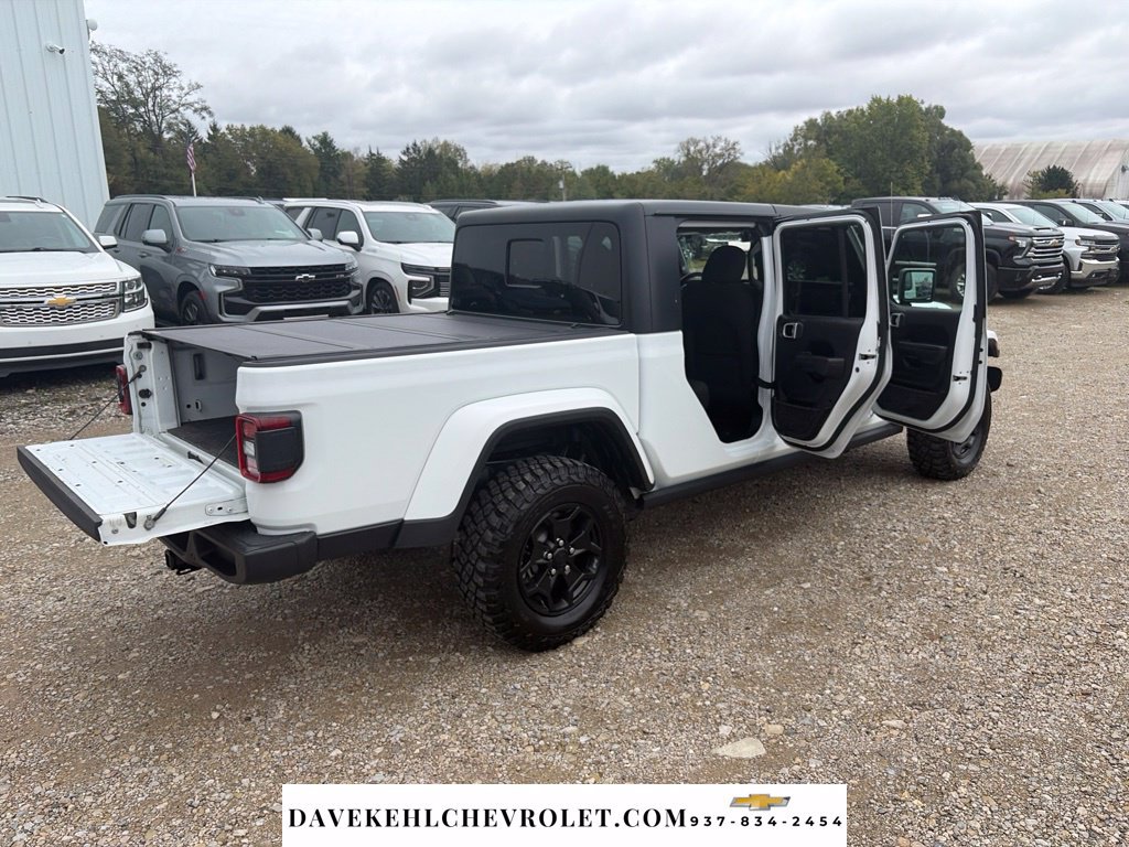 Used 2021 Jeep Gladiator Sport AWD/4WD image 29