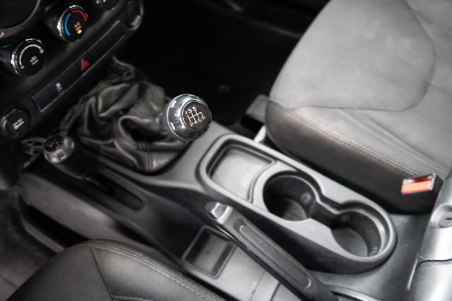 Used 2012 Jeep Wrangler Sport AWD/4WD image 28