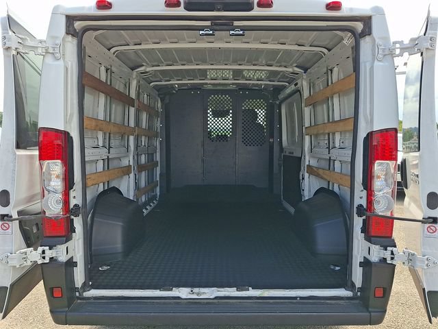 Used 2025 RAM ProMaster 2500 w/ U-Haul Equipment Group FWD image 31