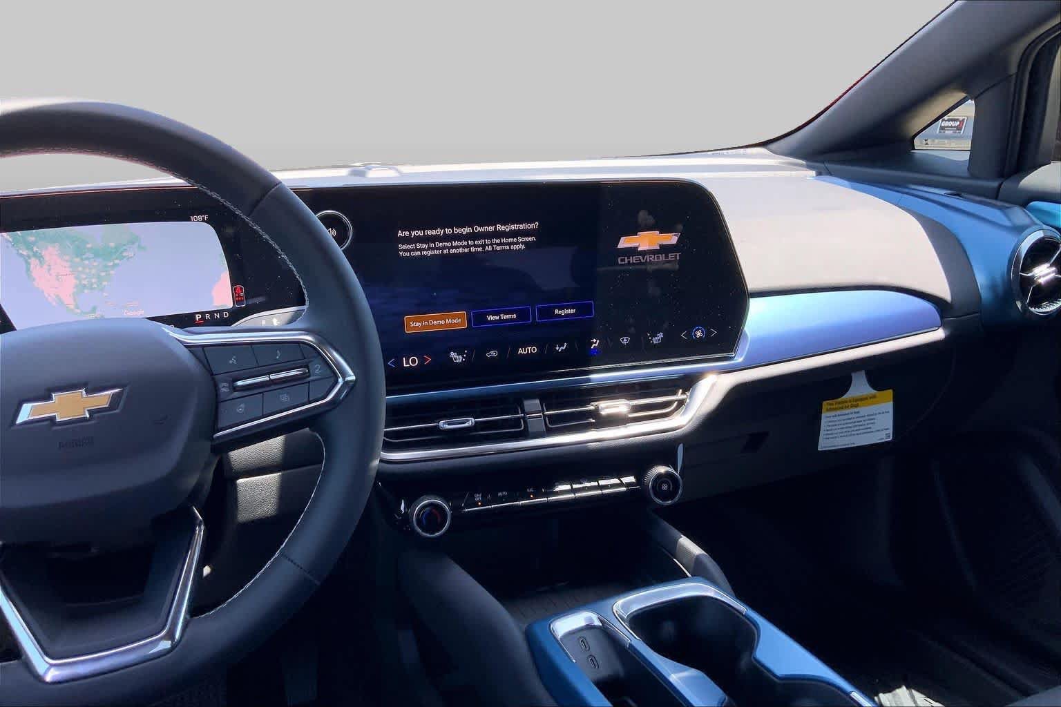 New 2026 Chevrolet Equinox EV LT AWD/4WD image 7