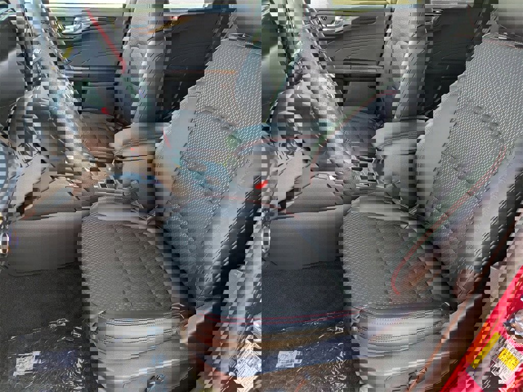 New 2026 Ford Escape ST-Line w/ Tech Pack #1 image 16