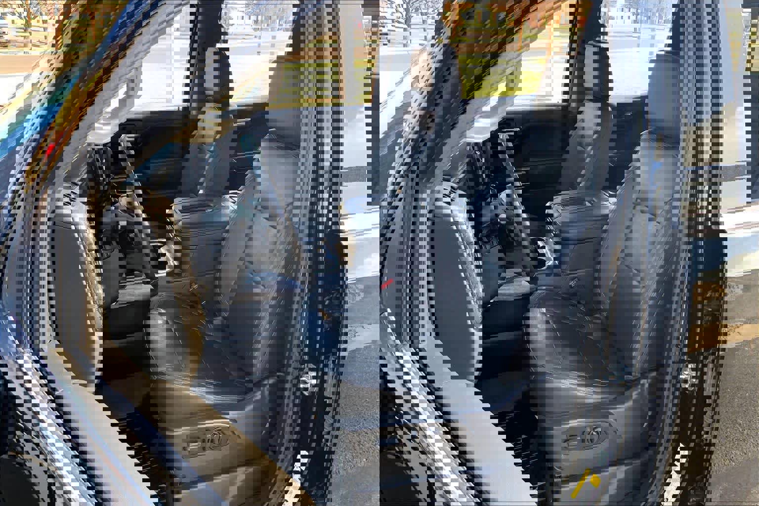 Used 2021 Chevrolet Silverado 1500 LTZ image 7