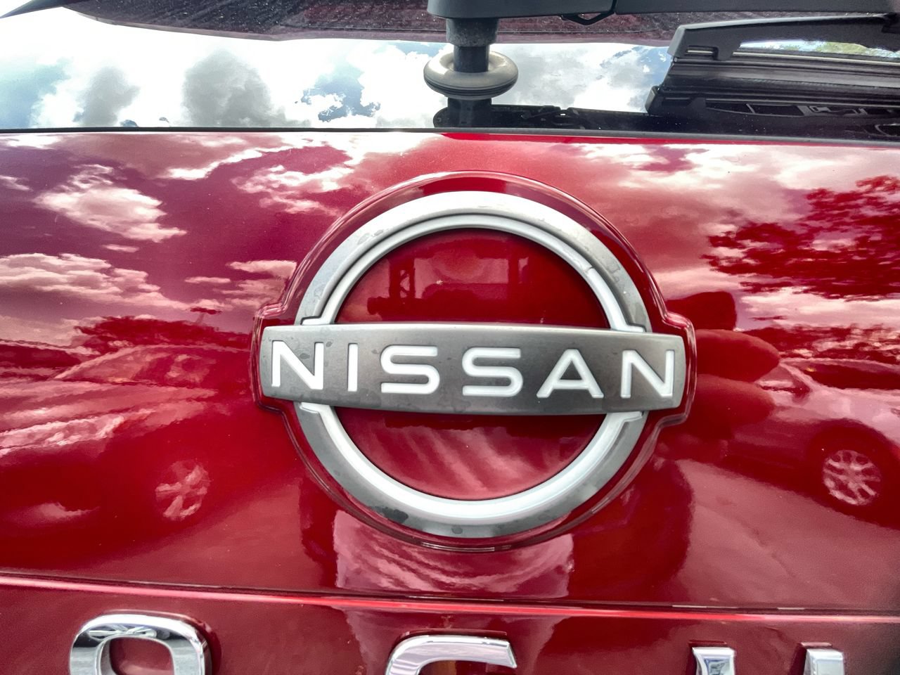 Used 2023 Nissan Rogue S FWD image 30