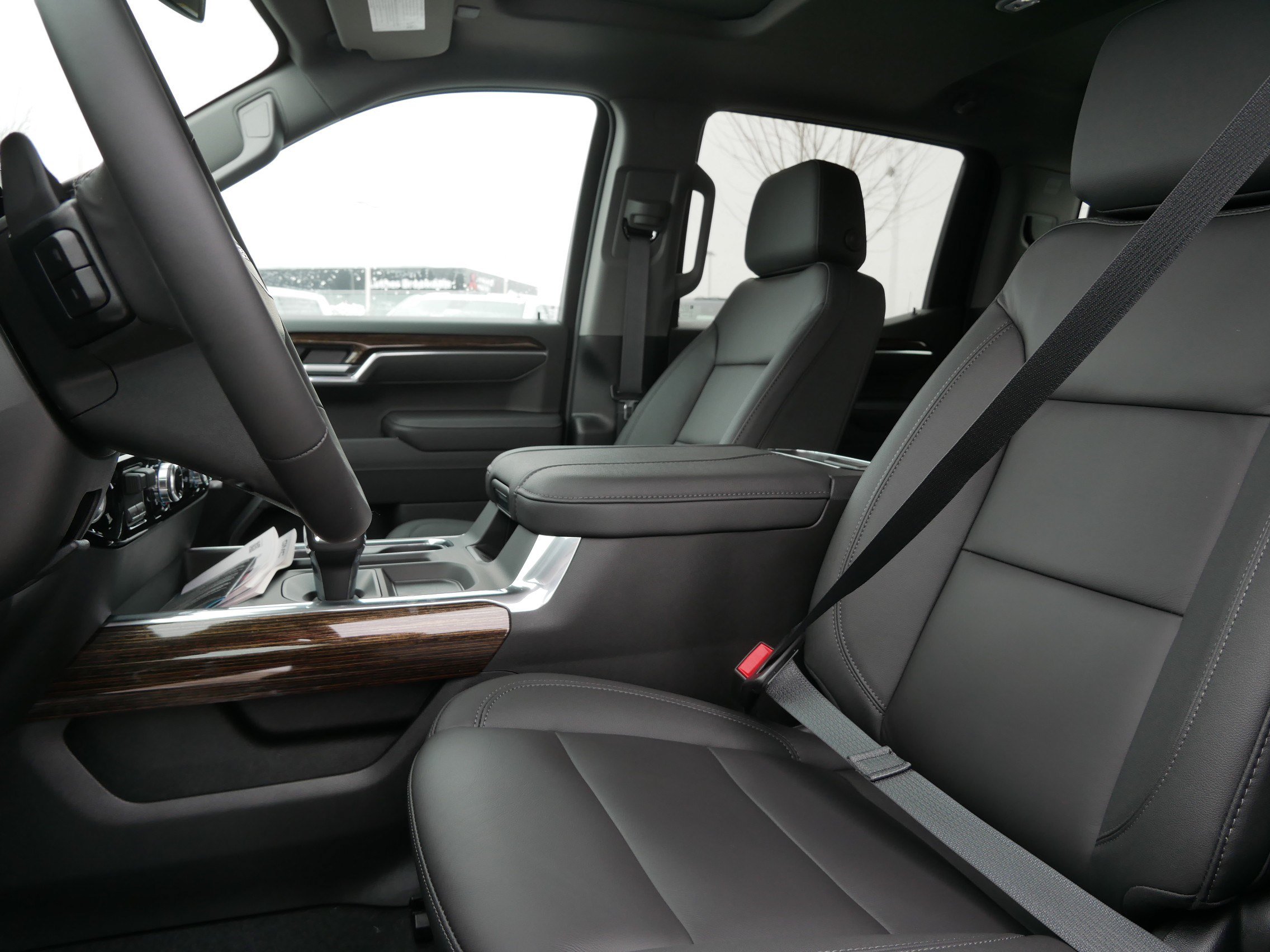 New 2026 GMC Sierra 1500 Elevation w/ Elevation Premium Package AWD/4WD image 4