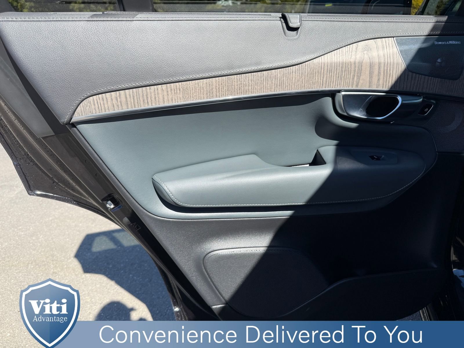 Certified 2023 Volvo XC90 T8 Ultimate w/ Protection Package Premier image 20