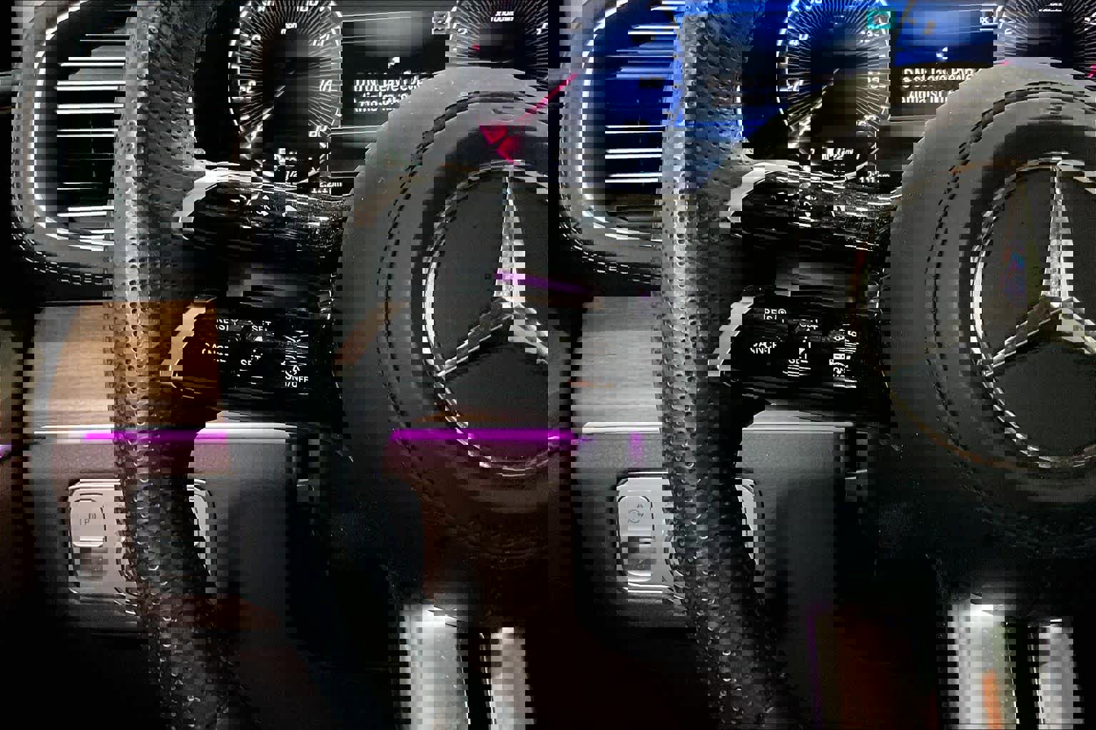 Used 2024 Mercedes-Benz GLS 450 4MATIC image 20