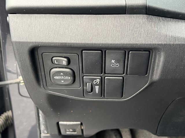 Used 2013 Toyota Prius Three image 34