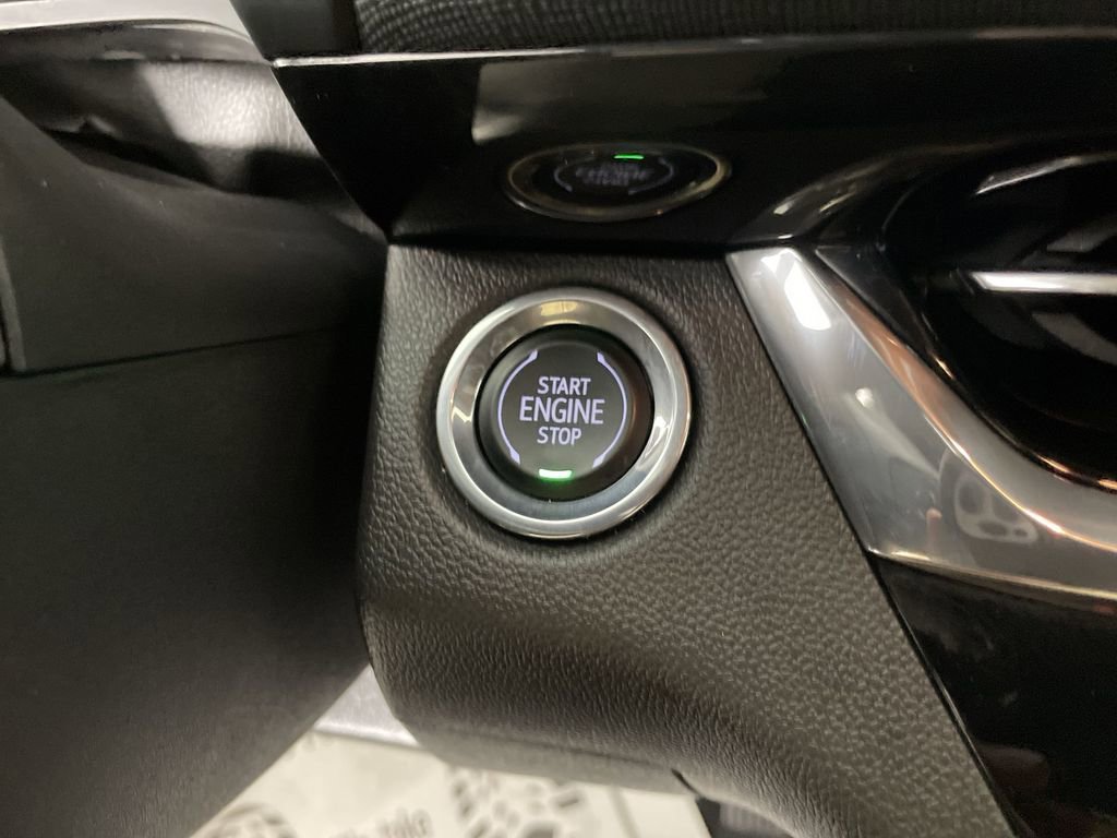 Used 2025 Buick Envista Sport Touring w/ Convenience II Package image 16