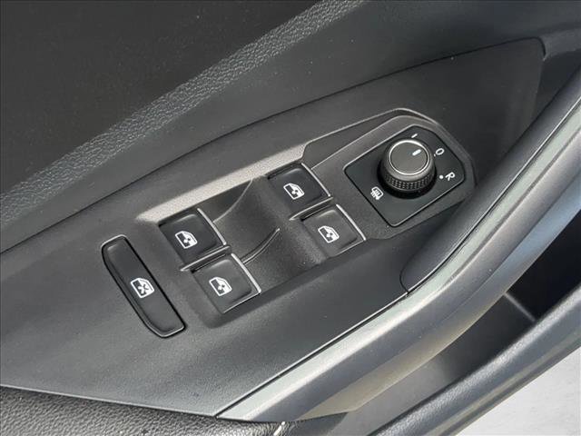 Used 2025 Volkswagen Jetta S image 12