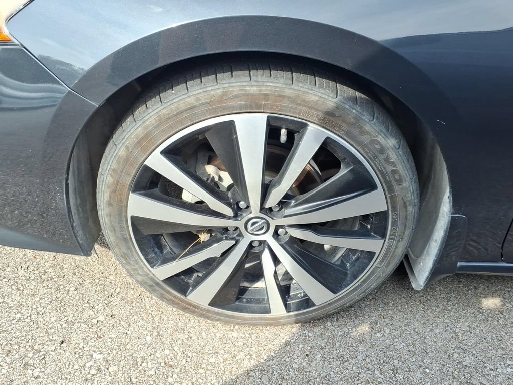 Used 2020 Nissan Altima 2.5 Platinum FWD image 5