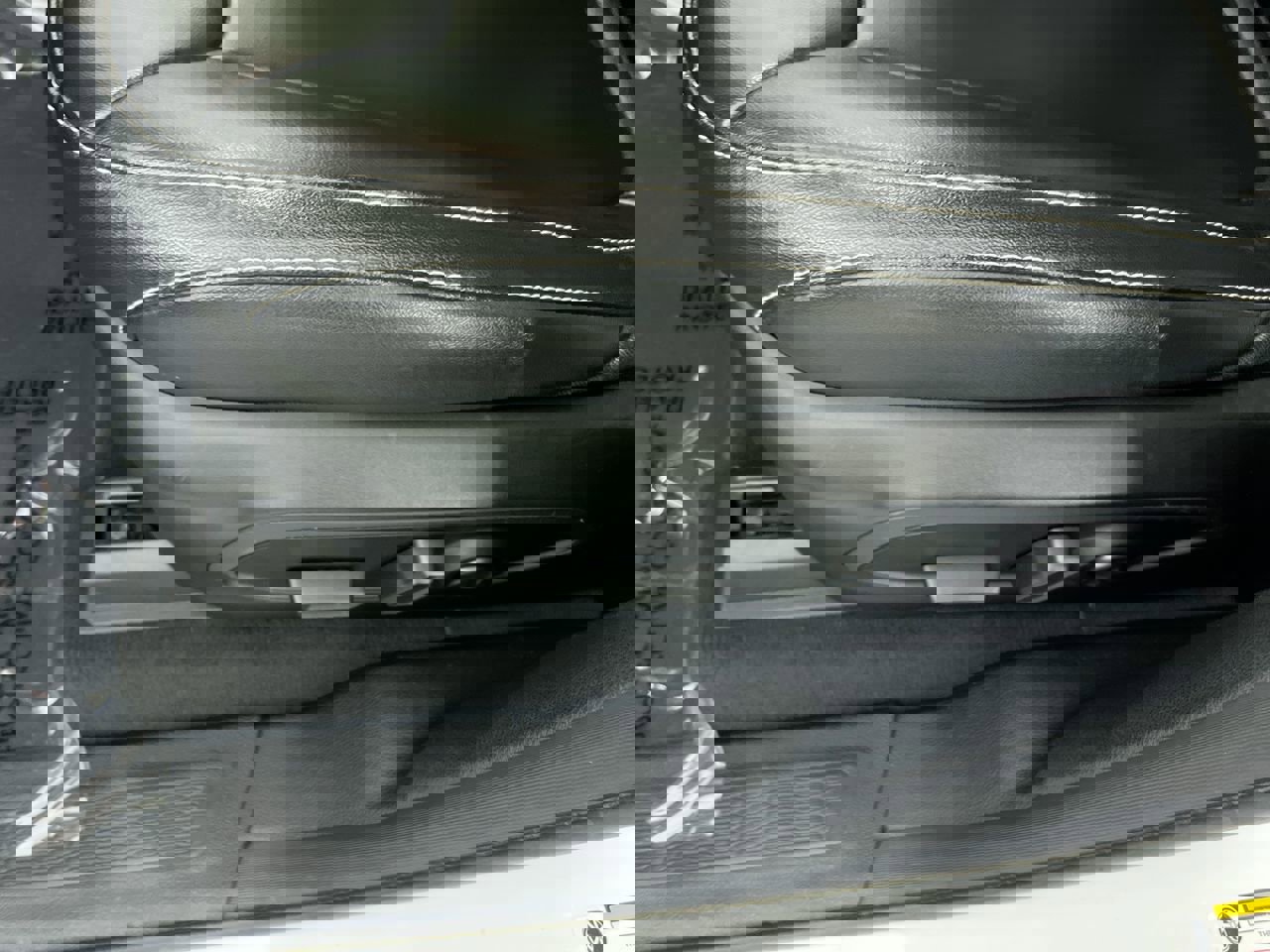 Used 2024 Jeep Grand Cherokee Limited 4xe image 13