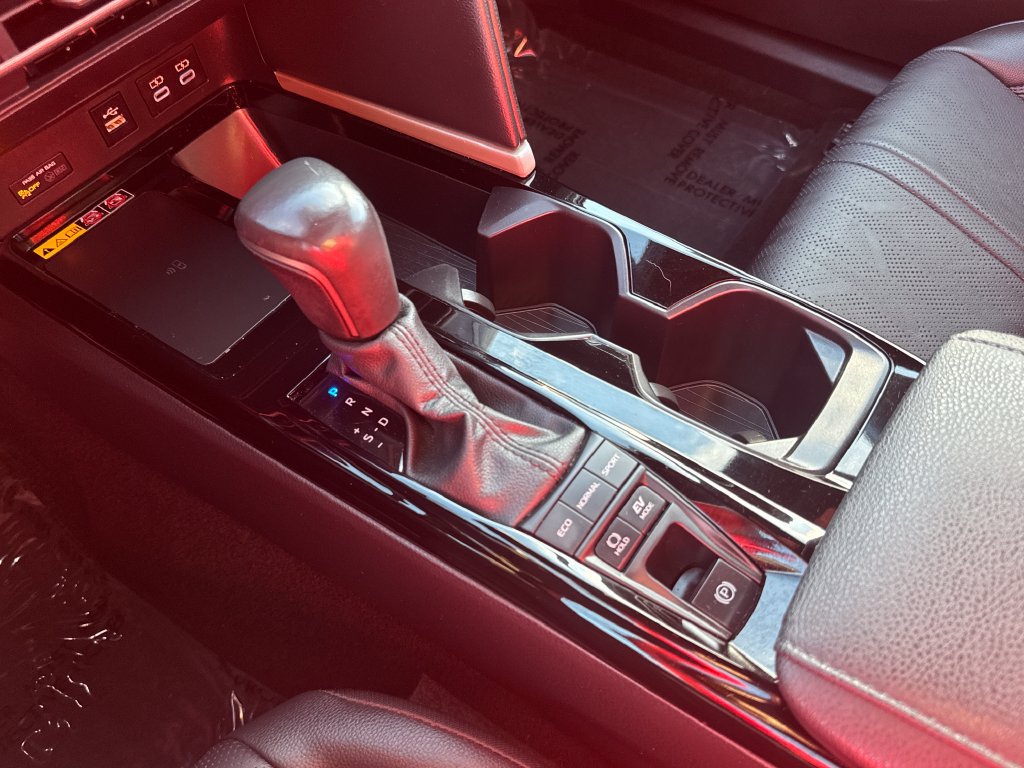 Used 2025 Toyota Camry XSE AWD/4WD image 25
